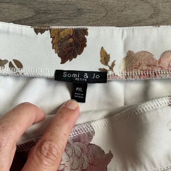 Sami & Jo Floral Skirt White Petite XL - Picture 3 of 9
